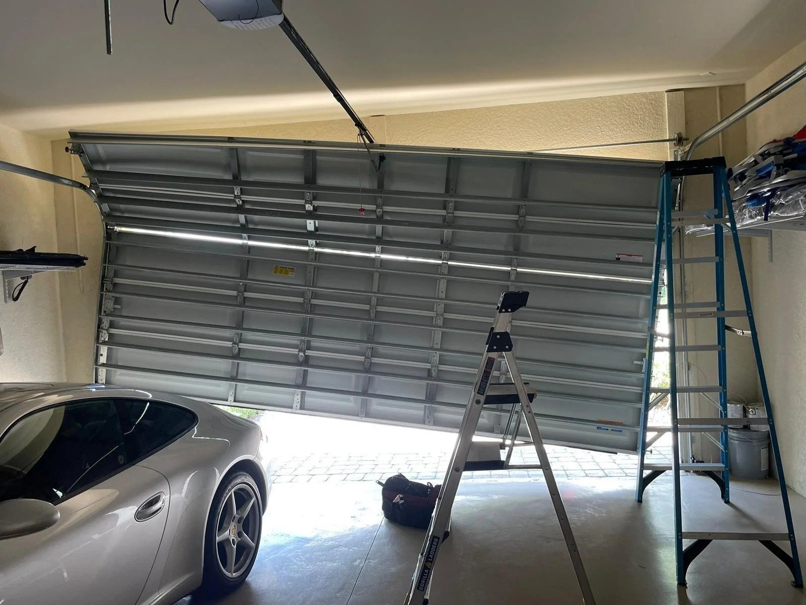 Off track garage door repair Orlando